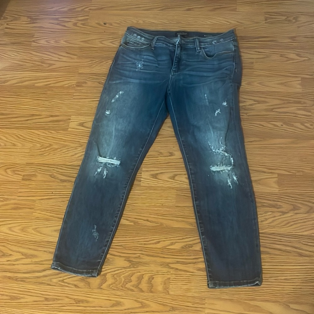 Judy blue distressed dark wash denim pants